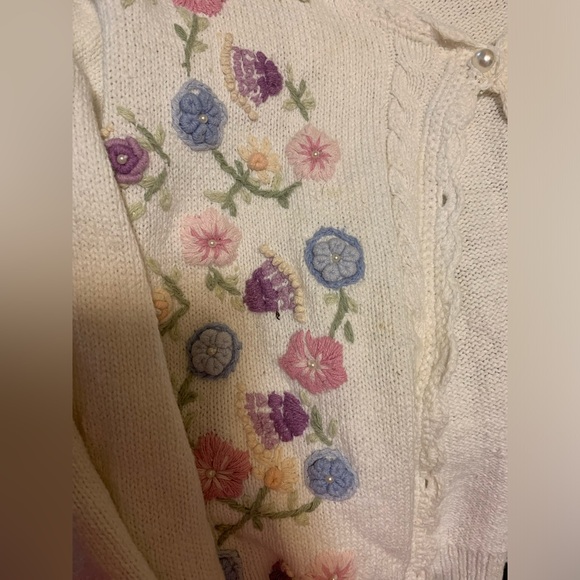 Vintage Crystal Kobe size S/P Womens embroidered sweater - Picture 4 of 4